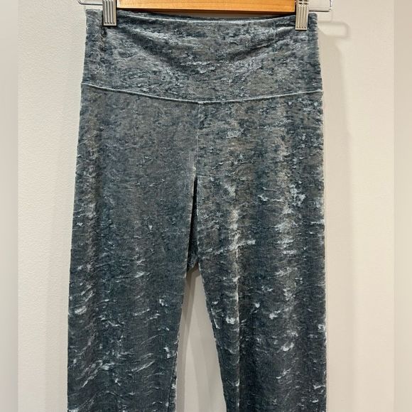 Aritzia Tna Atmosphere High Waist Velvet Legging - Picture 4 of 11